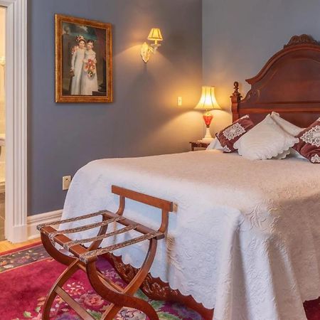 Fitzroy Hall Bed & Breakfast Charlottetown Bagian luar foto