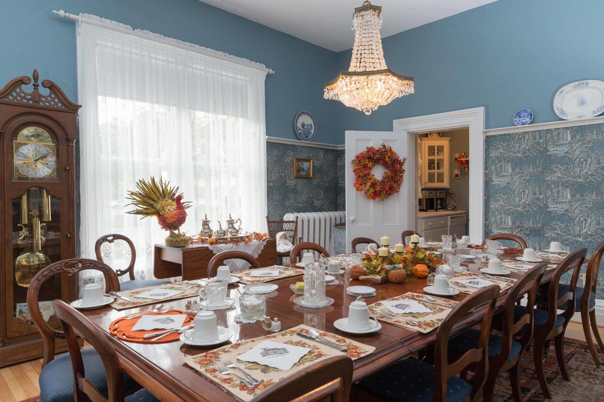Fitzroy Hall Charlottetown Bagian luar foto