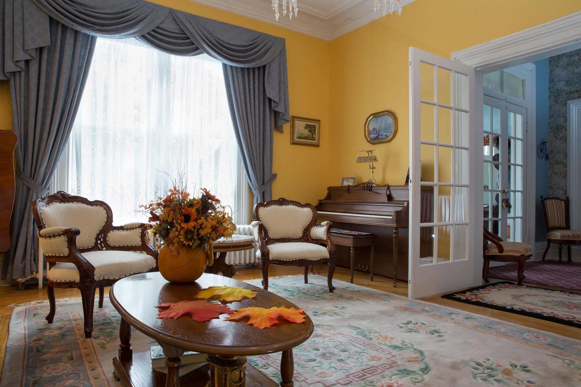 Fitzroy Hall Charlottetown Bagian luar foto